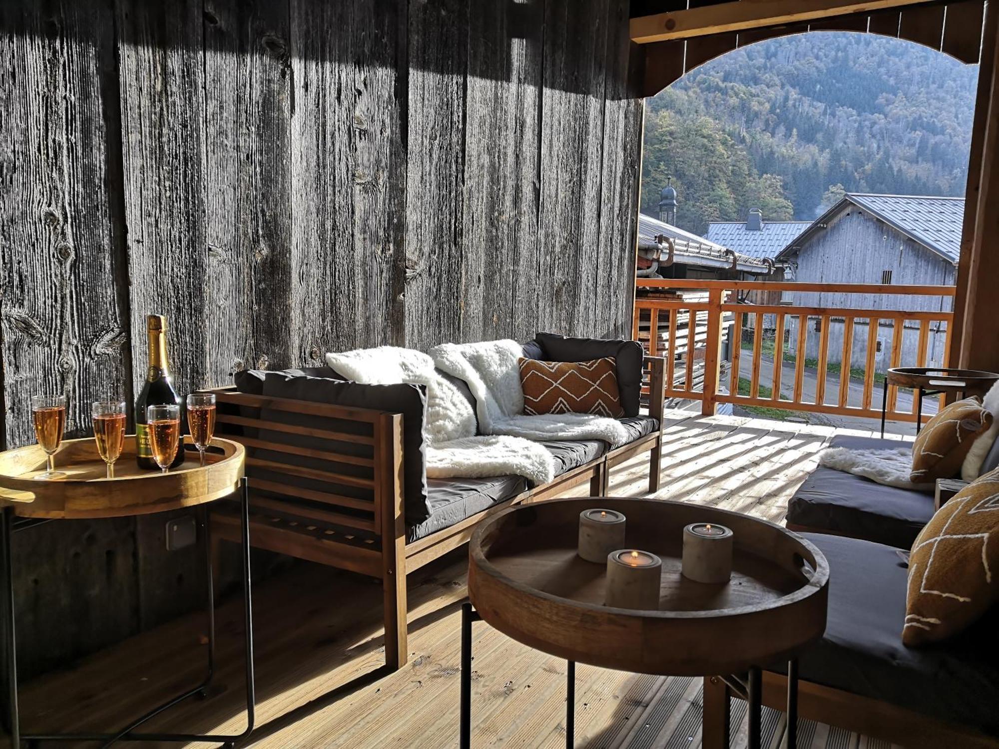 Chez Leon, Jacuzzi Et Sauna Des Le 1Er Septembre 2025 Samoëns Kültér fotó